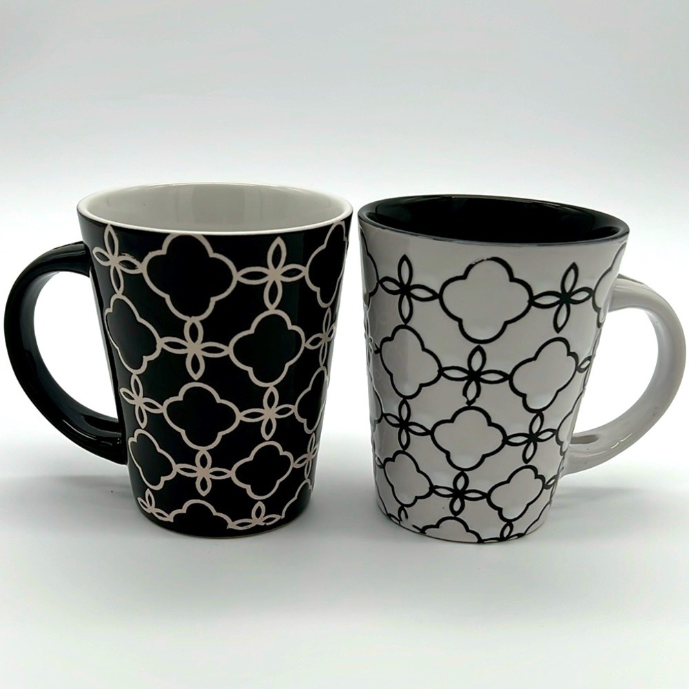 Home Essentials Black and White Geometric Ceramic Coffee Tea Mugs (Set of 2)